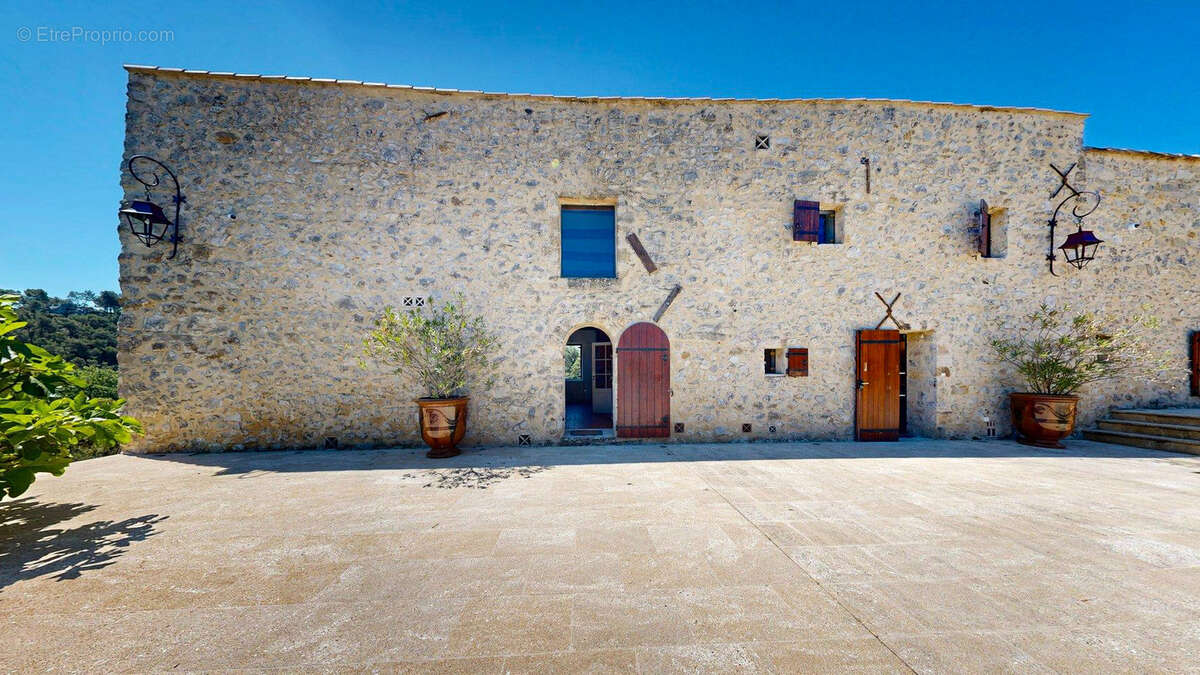 Domaine d'exception - Provence Luberon, 9 pièces 370 m2, 189 ha, vignes, truffière, bois - photo 17