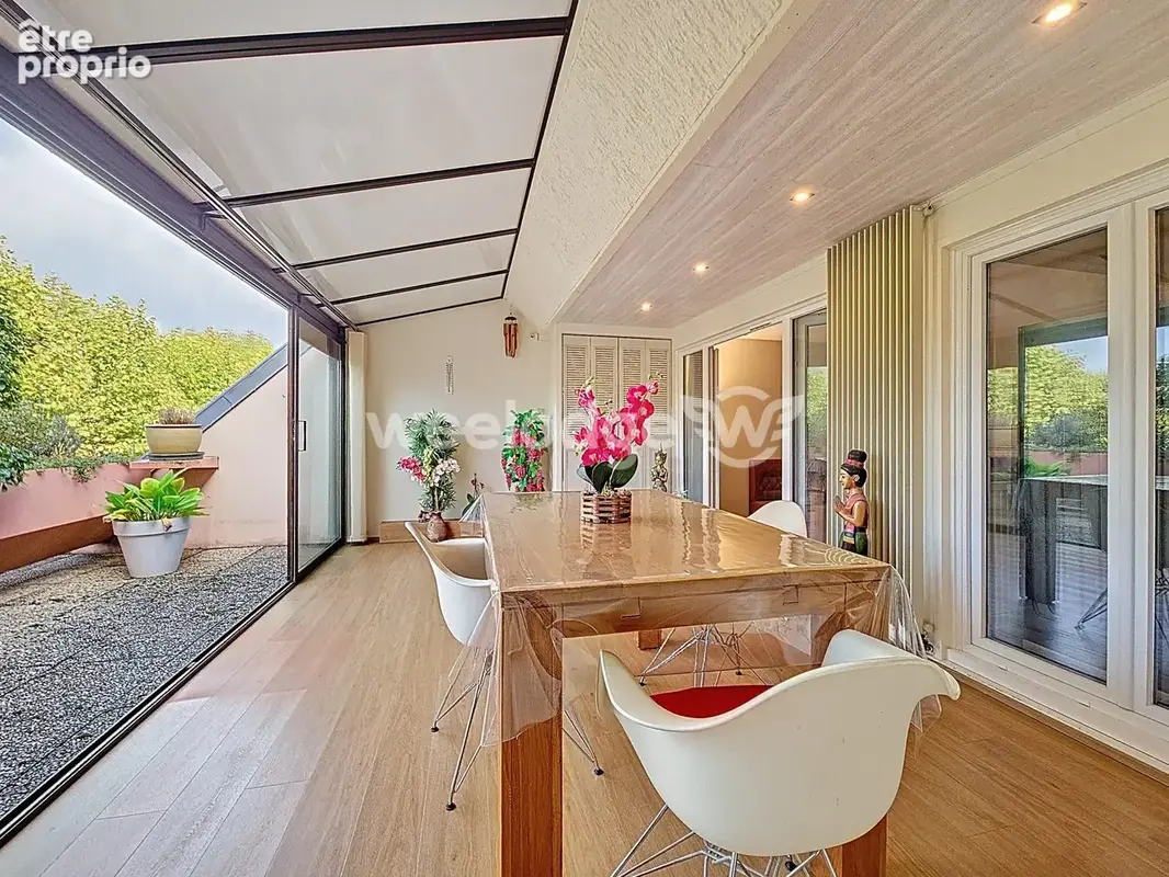 Photo Appartement à Eragny au prix de 259 990€