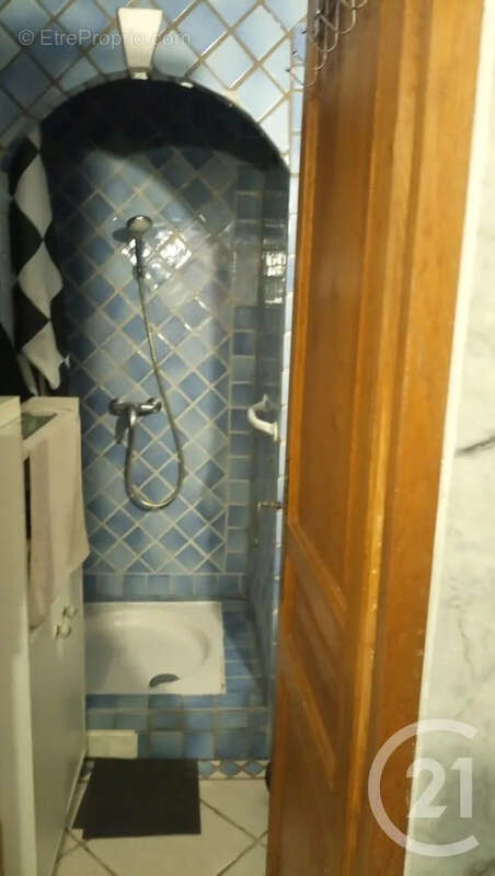 Appartement à MARSEILLE-5E