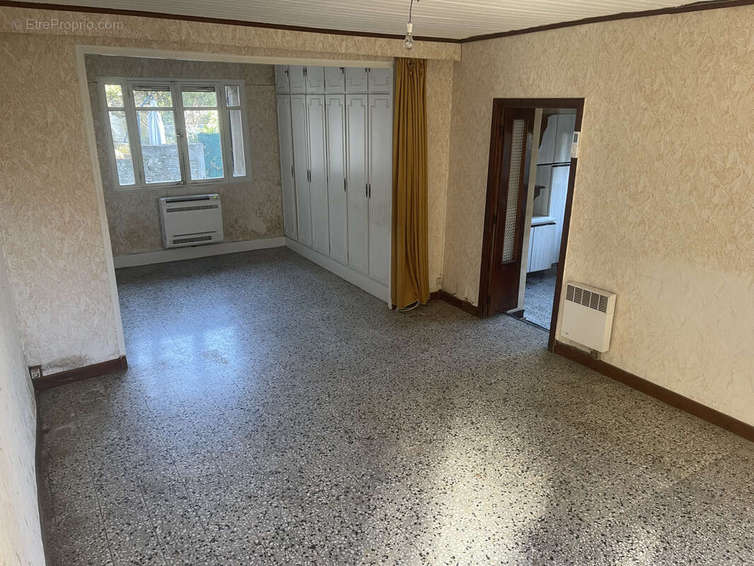Appartement à LA PENNE-SUR-HUVEAUNE