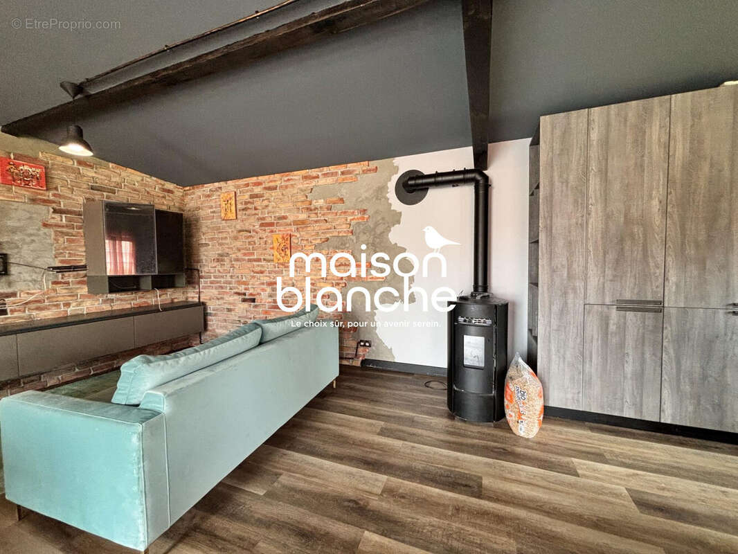 Maison à COUTRAS