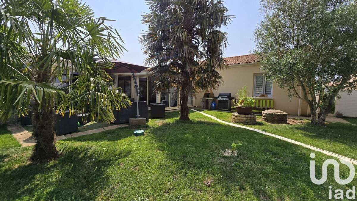 Photo 3 - Maison à SAINTE-NEOMAYE