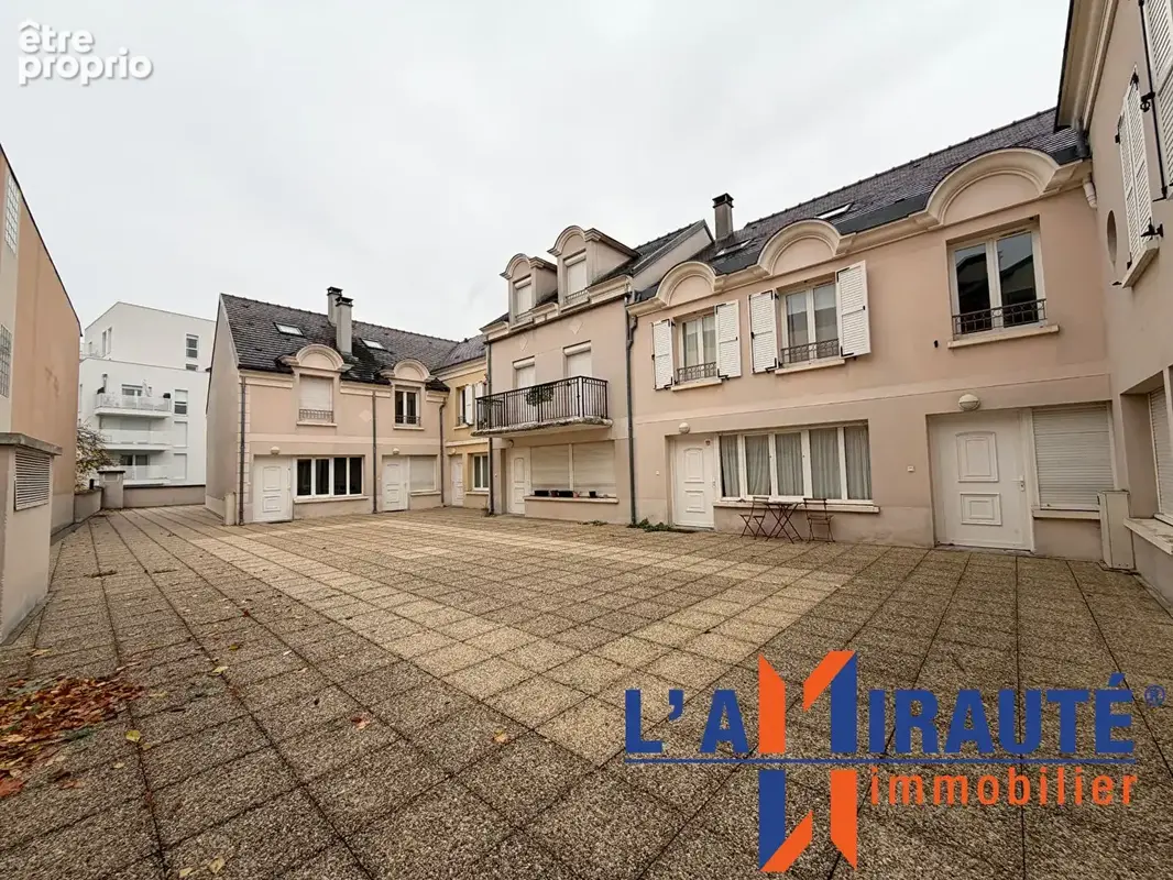 Maison Sartrouville 5 pièce(s) 101.7 m2 - photo 1