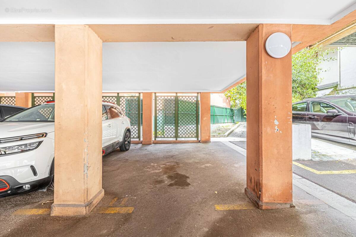 Parking à NICE