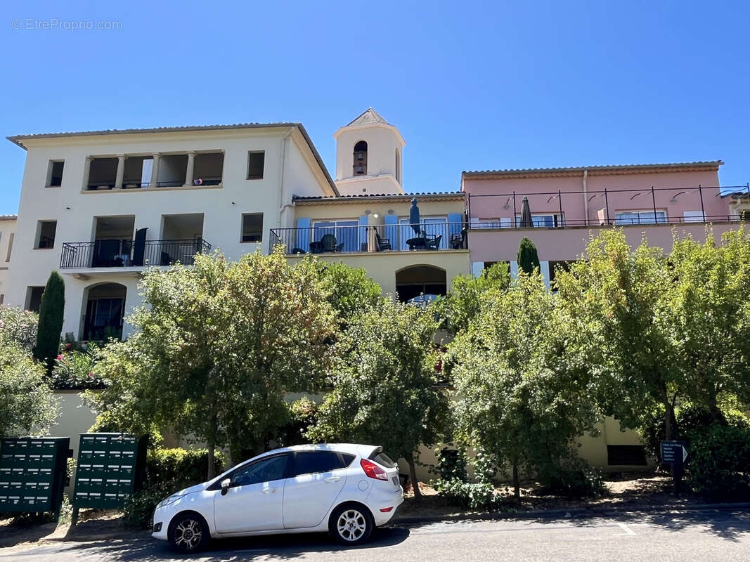 Appartement à MALLEMORT