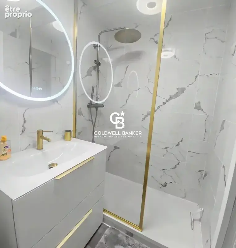 Elégant appartement F2 en rez-de-jardin avec terrasse, jardin et parking - photo 9