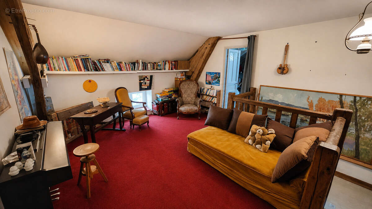Maison à VILLECERF