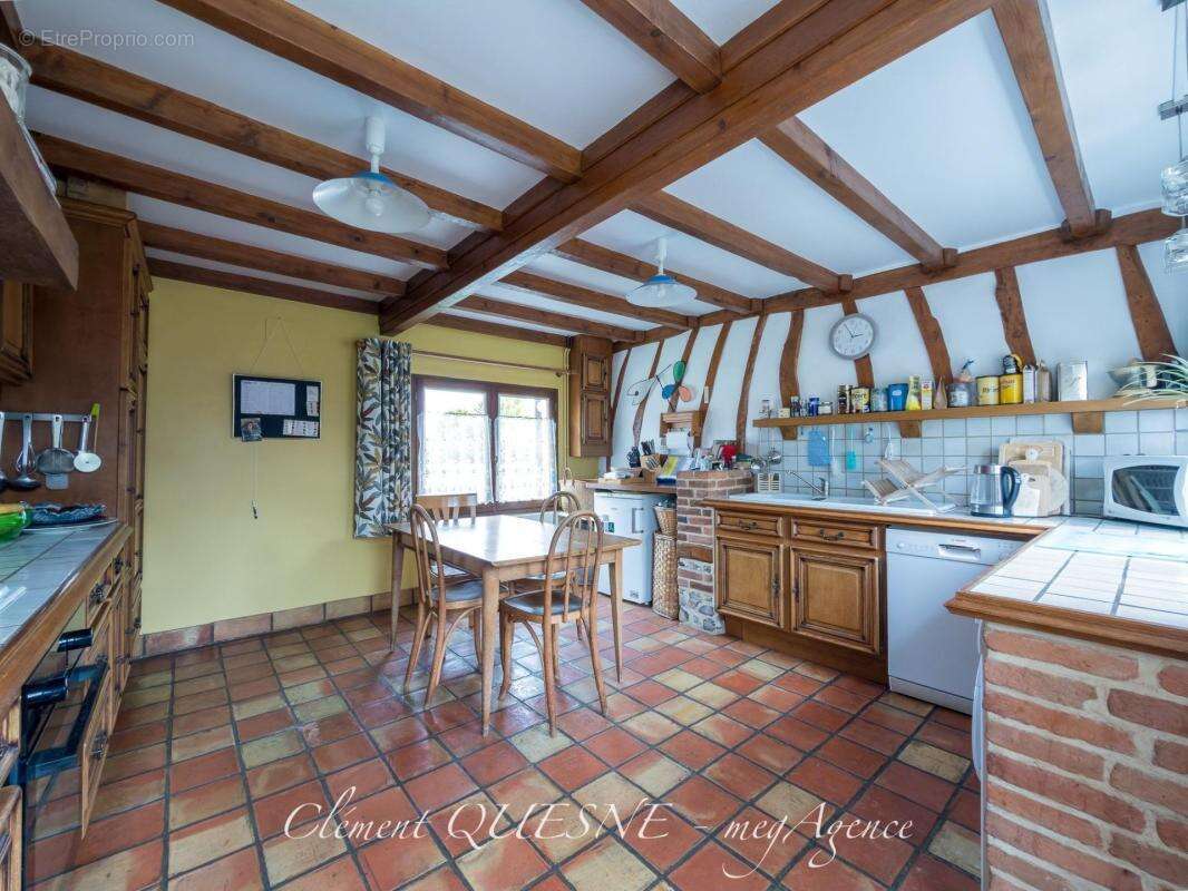 Maison à LINTOT-LES-BOIS