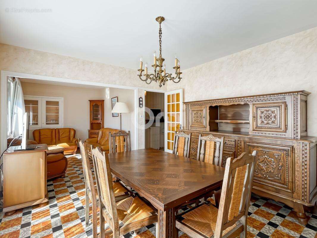 Maison à CONCHES-EN-OUCHE