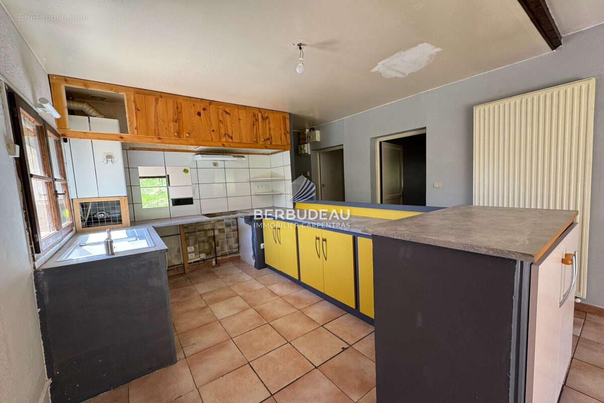 Maison à BARRET-DE-LIOURE