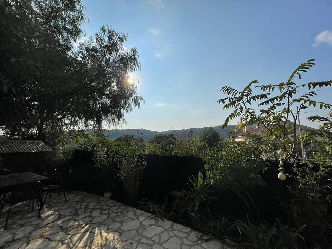 Maison à LE CASTELLET