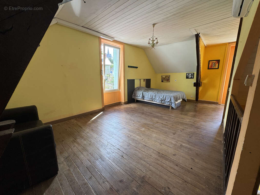 Maison à Ussel en CORREZE - photo 5