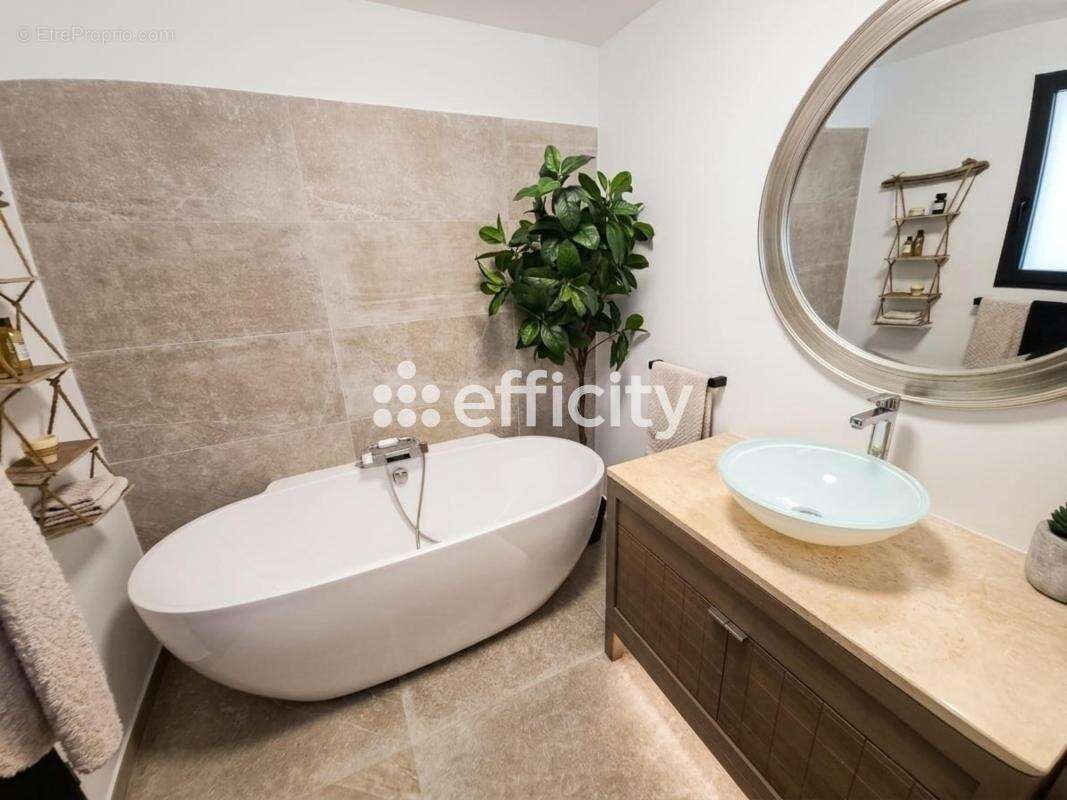 Maison 120 m² à Marseille-16e  - photo 10