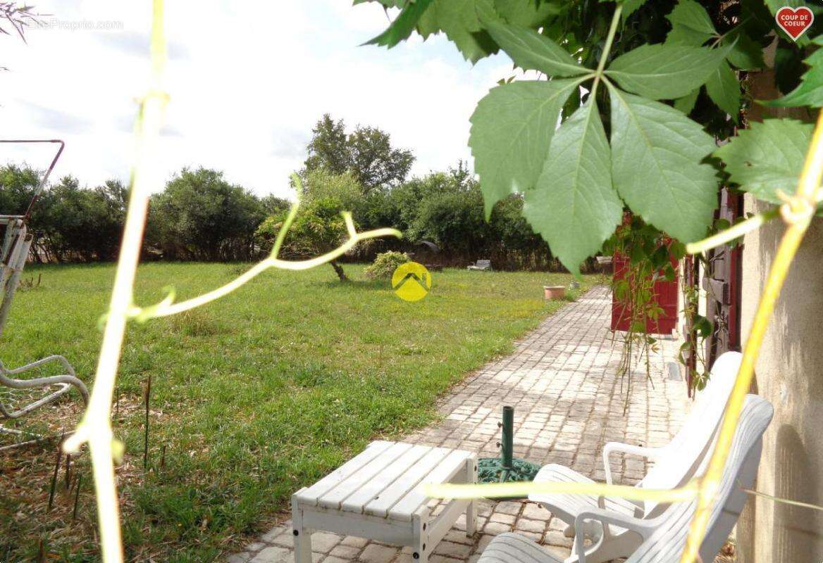 Maison à POUZY-MESANGY