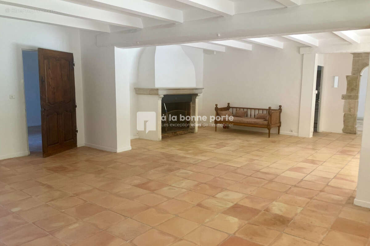 Maison 229 m² à Aix-En-Provence  - photo 8
