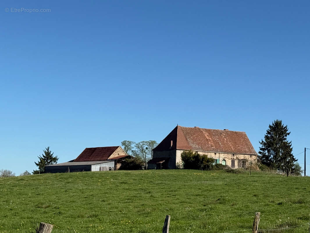 Maison à ARS-LES-FAVETS