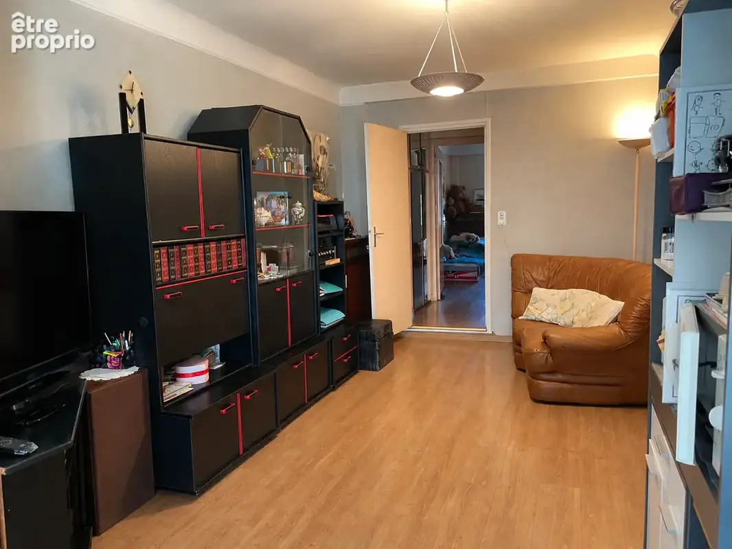 Immeuble avec commerce et 4 appartements - photo 6
