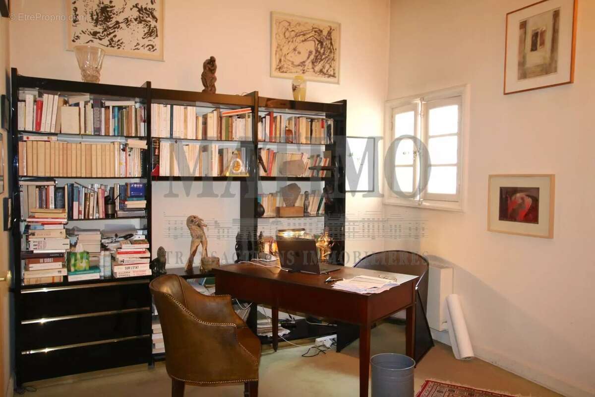 Appartement à PARIS-4E