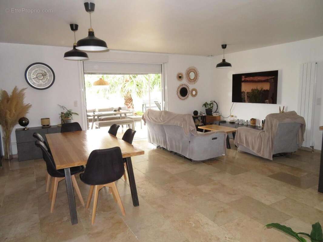   - Maison à DRAGUIGNAN