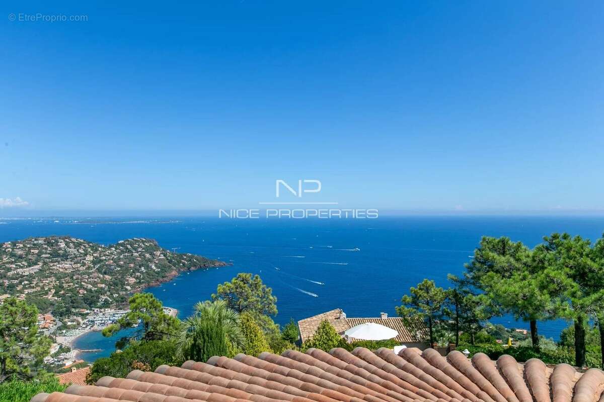 Maison à SAINT-RAPHAEL