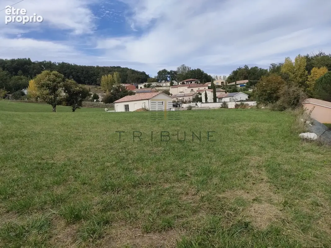 Terrain constructible à Pont du Casse de 1567 m2 sur une parcelle de 1925m2 - photo 3