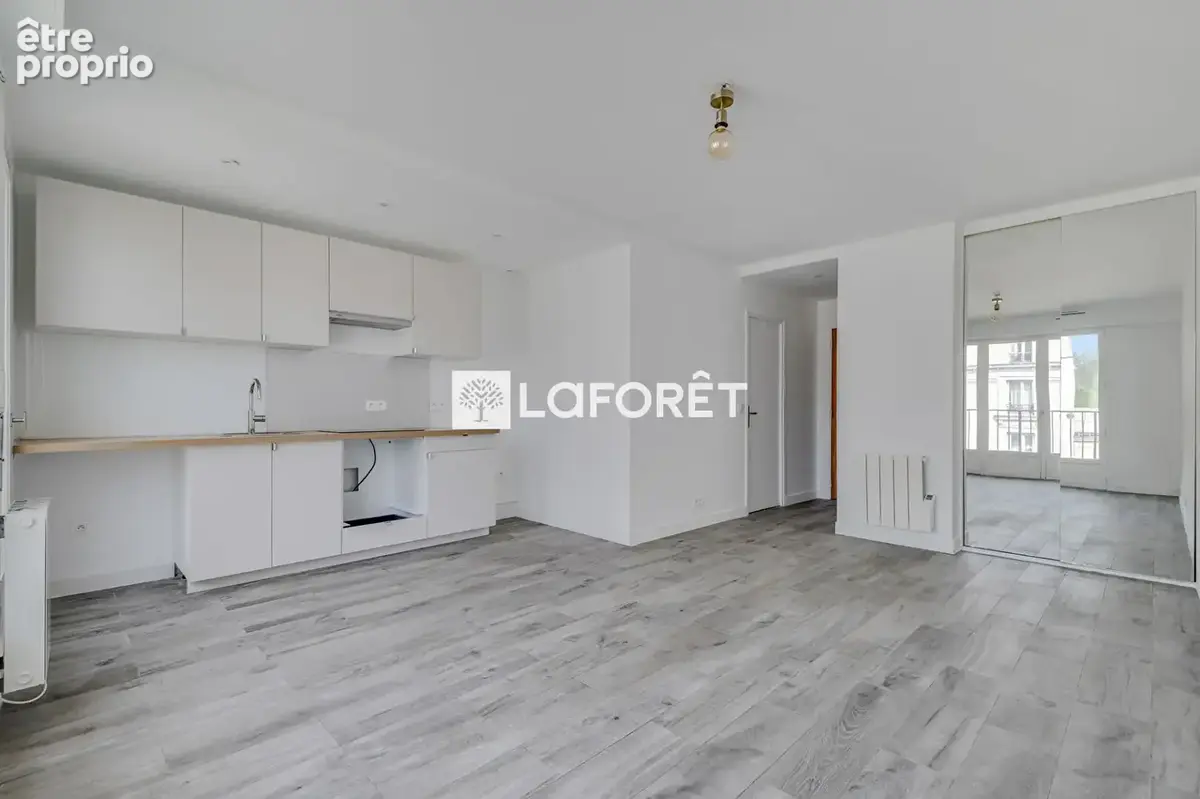 Appartement à PARIS-20E
