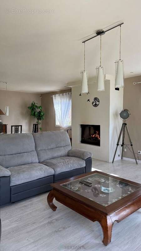 Maison à BOURG-ACHARD