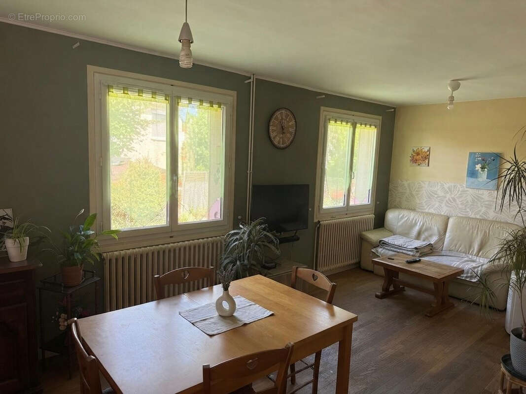 Maison 87 m² à Riom  - photo 3
