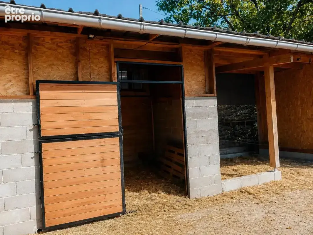 Superbe Maison avec piscine, écuries et atelier pro180M2 - photo 21