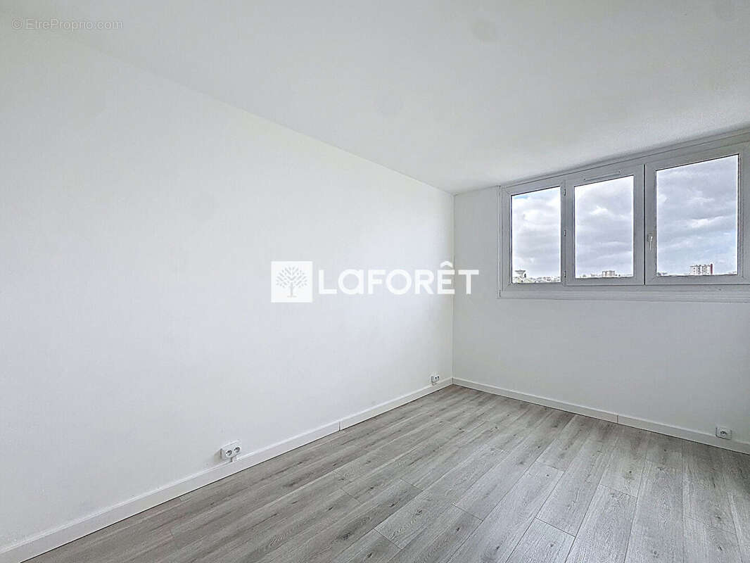 Appartement à BONNEUIL-SUR-MARNE