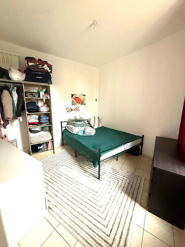 Appartement à EZANVILLE