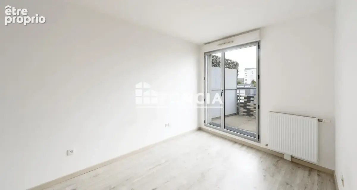 Appartement t3 avec grande terrasse privative et deux places de parkings privees en sous-sol - photo 5