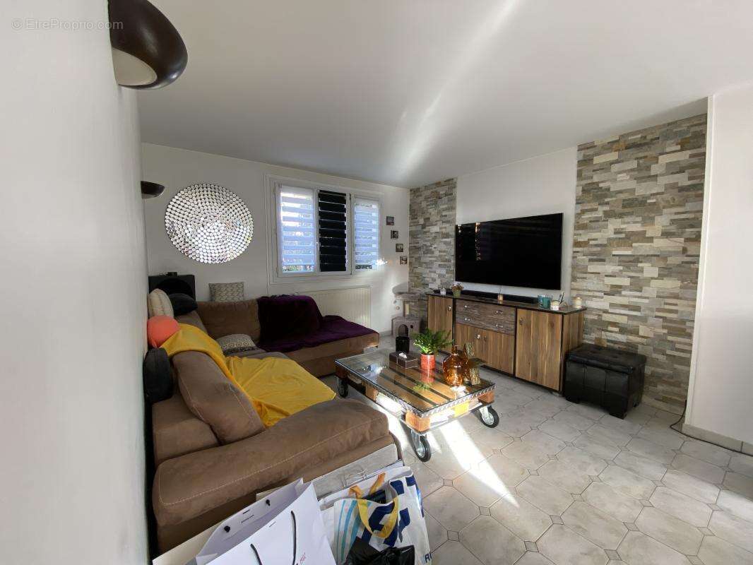 Maison à ROSNY-SUR-SEINE