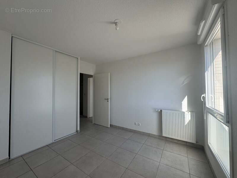 Appartement à BEAUZELLE