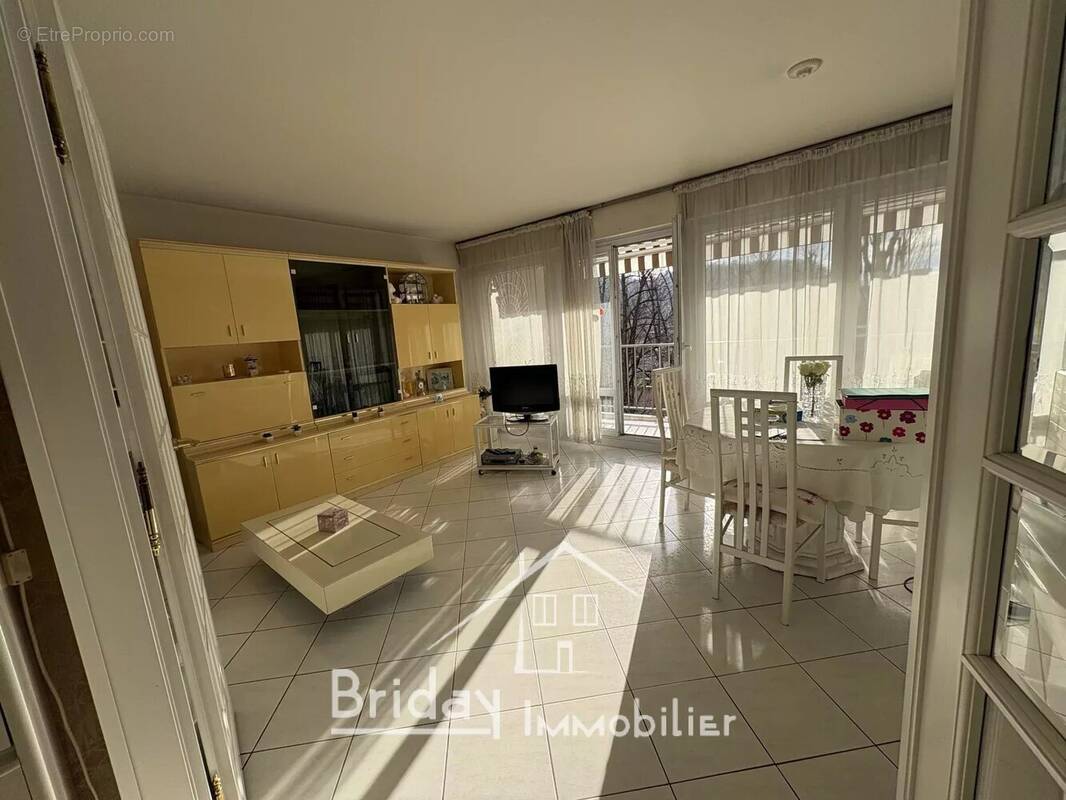 Appartement à CALUIRE-ET-CUIRE