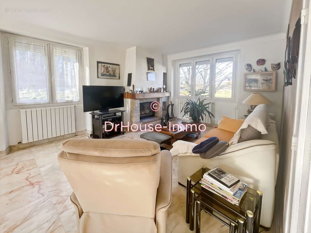 Maison à SAINT-CERE