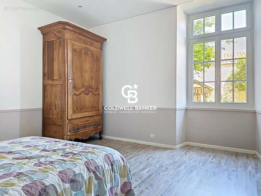 Maison à SAINT-JEAN-D&#039;ANGELY