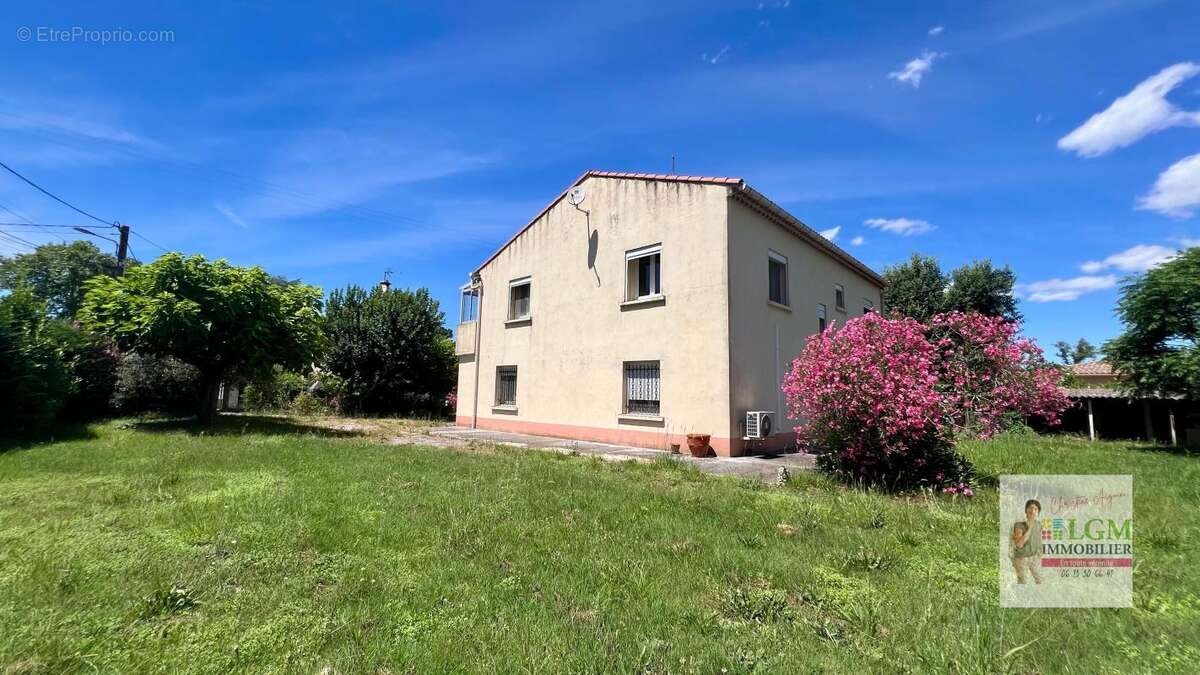 Idéal artisan, indépendant ou famille-maison avec garages et terrain à Cardet - photo 15