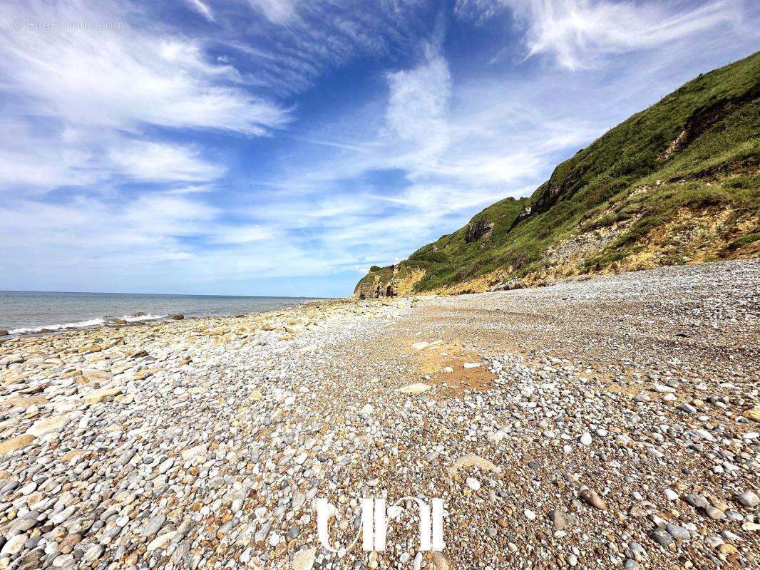 Maison à LONGUES-SUR-MER