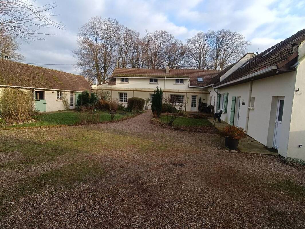 Maison à ESTREES-LES-CRECY