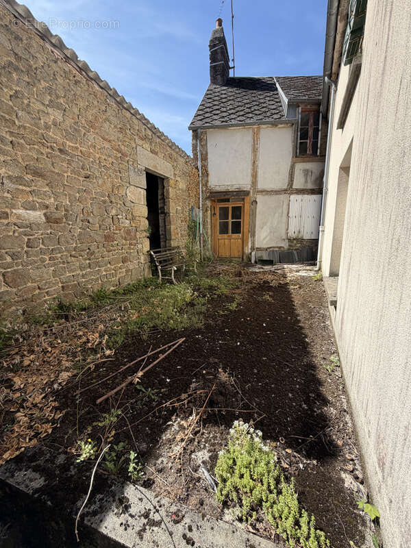 LA FERTE MACE, centre ville - photo 13