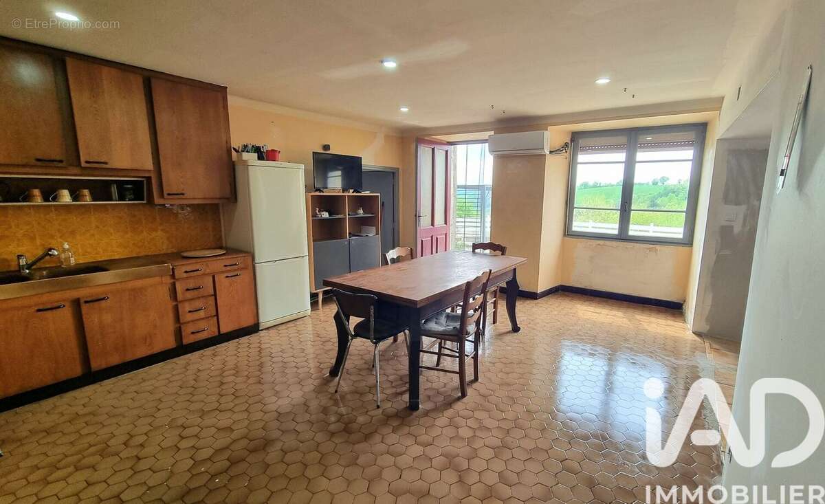Maison 128 m² à Cadix  - photo 8
