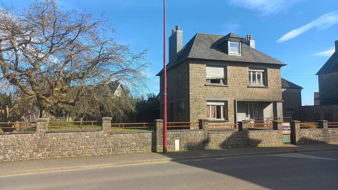 Maison à TRUTTEMER-LE-GRAND