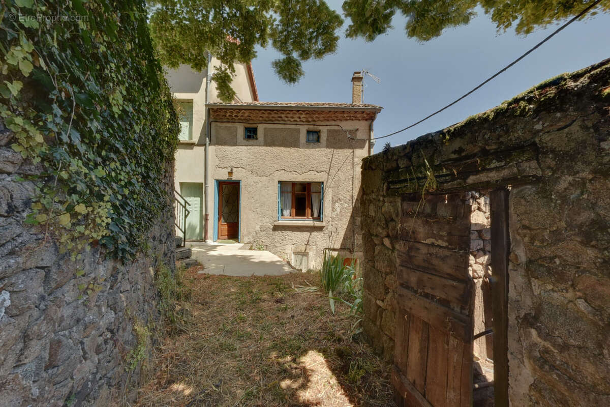 Maison à MARCOLS-LES-EAUX