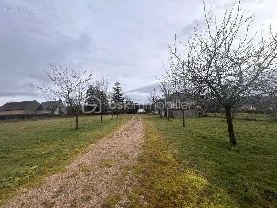 Terrain constructible aux portes du Morvan - photo 3