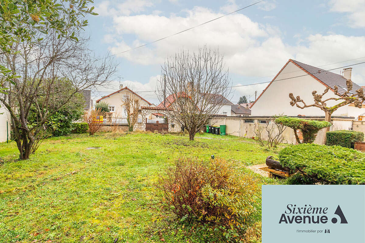 Maison à SAVIGNY-SUR-ORGE