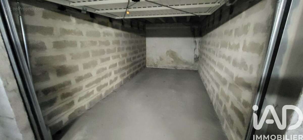 Photo 2 - Parking à TOULON