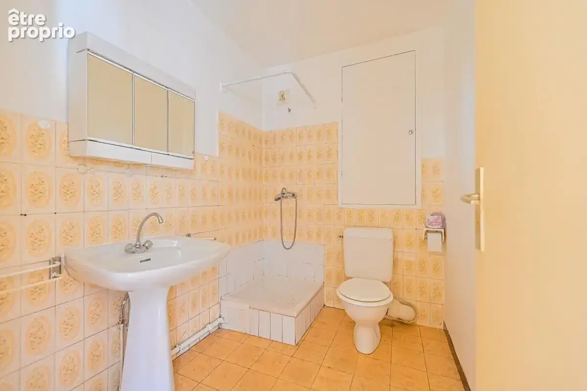 Appartement À Vendre - photo 7