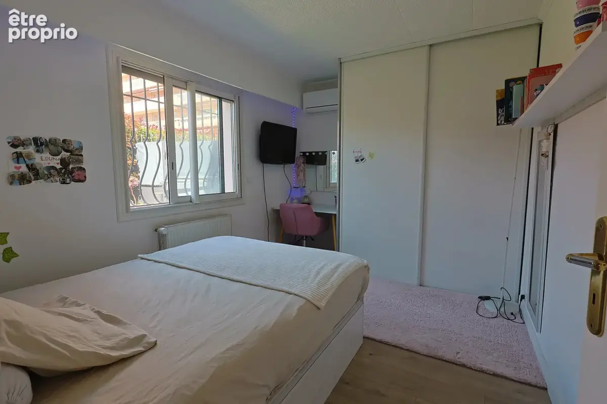 Juan-les-Pins — Coup de cœur à 2 minutes des plages avec parking et cave - photo 7