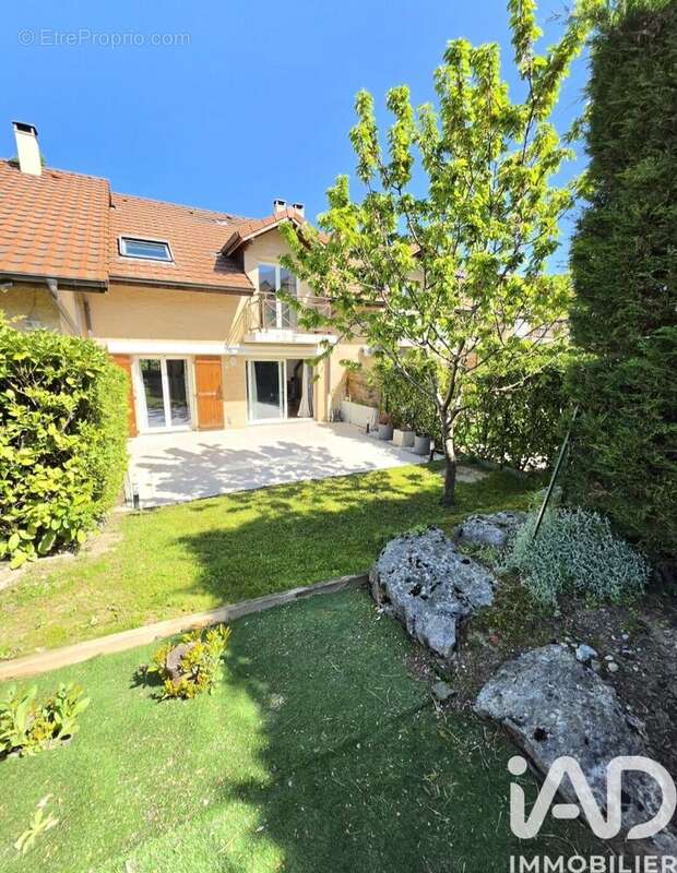 Photo 2 - Maison à ARCHAMPS